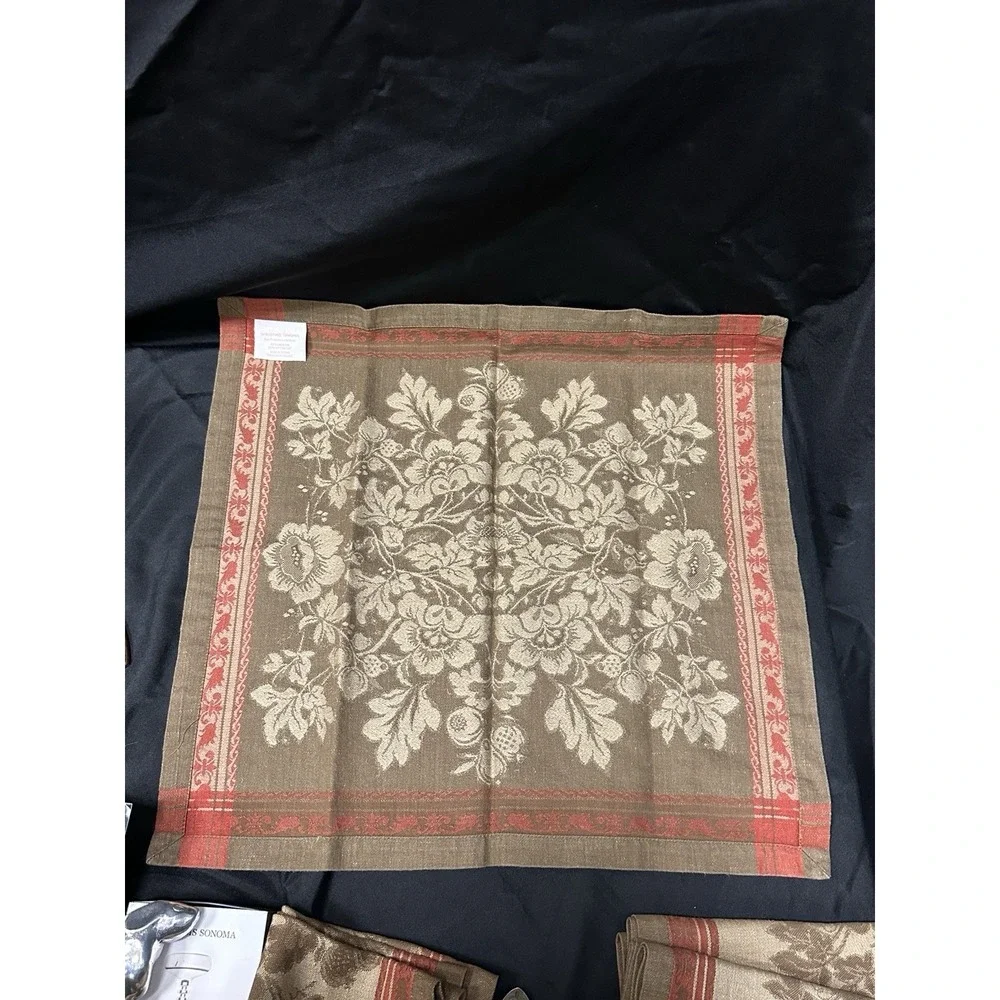 Set Of 3 Williams Sonoma Nappenons Jacquard Antique Floral Placemats & Napkin